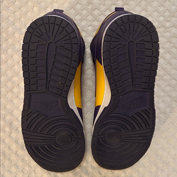 Nike Dunk Hi Retro “Lakers” - Picture 6 of 8